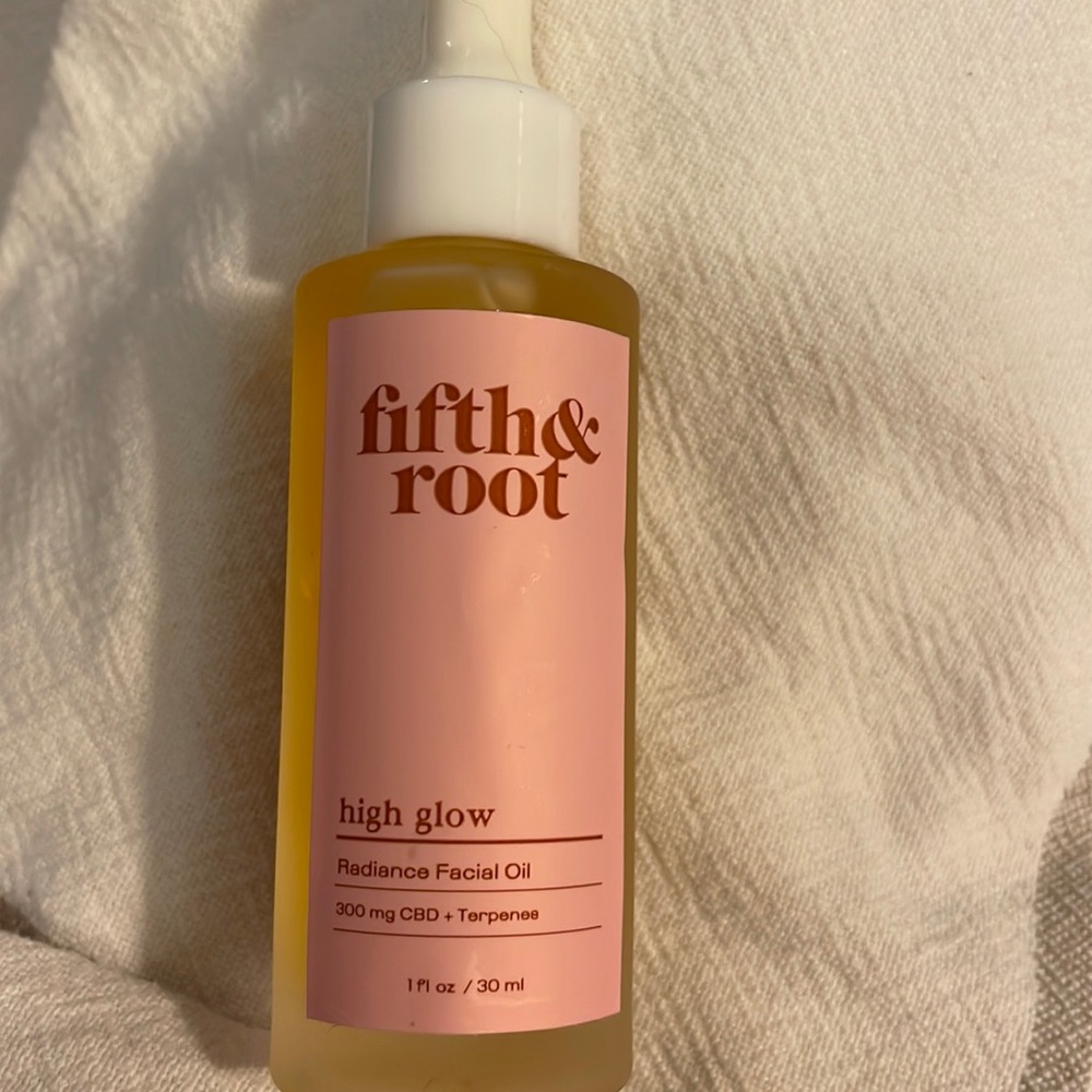 Fifth and root high glow facial oil